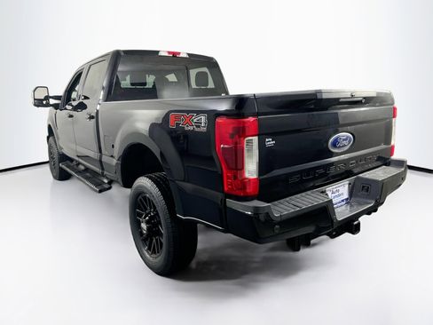 Used 2019 Ford F250 Lariat w/ Lariat Ultimate Package image 7