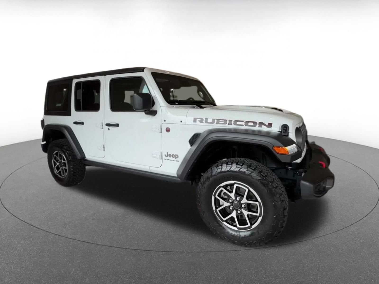 Used 2026 Jeep Wrangler Unlimited Rubicon AWD/4WD image 2