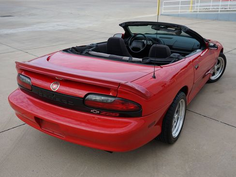 Used 1995 Chevrolet Camaro Z28 image 14
