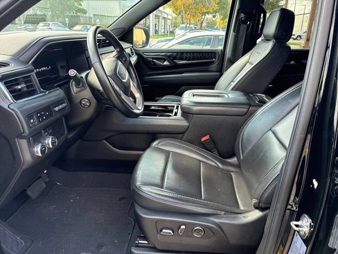Used 2024 GMC Yukon XL Denali RWD image 24