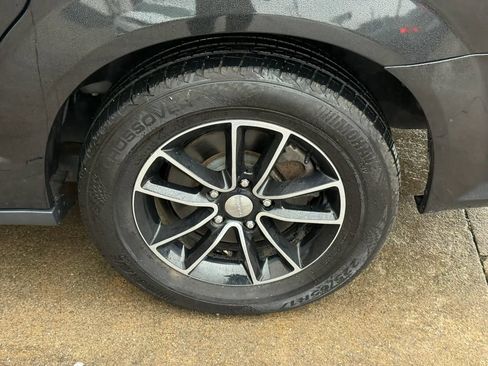 Used 2018 Dodge Grand Caravan GT FWD image 44