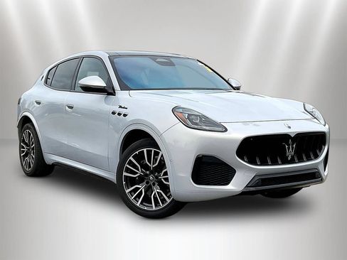 Used 2023 Maserati Grecale Modena AWD/4WD image 3