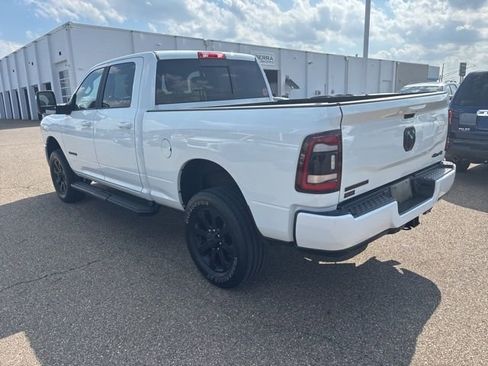 Used 2024 RAM 2500 Big Horn w/ Night Edition AWD/4WD image 4