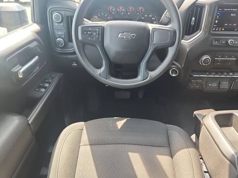 Used 2025 Chevrolet Silverado 2500 Custom w/ Custom Convenience Package AWD/4WD image 9