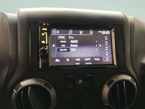 Used 2016 Jeep Wrangler Sport w/ Quick Order Package 24S AWD/4WD image 22