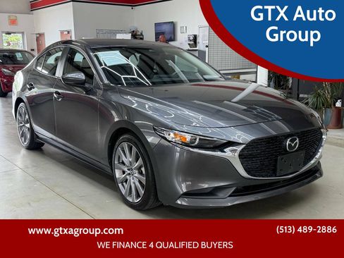 Used 2021 MAZDA MAZDA3 s FWD image 1