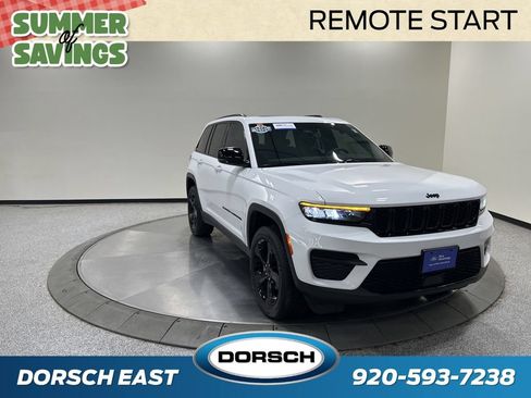 Used 2023 Jeep Grand Cherokee Altitude AWD/4WD image 4