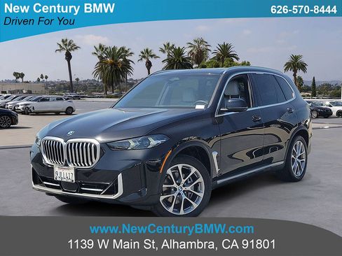 Used 2024 BMW X5 sDrive40i w/ Parking Assistance Package RWD image 1