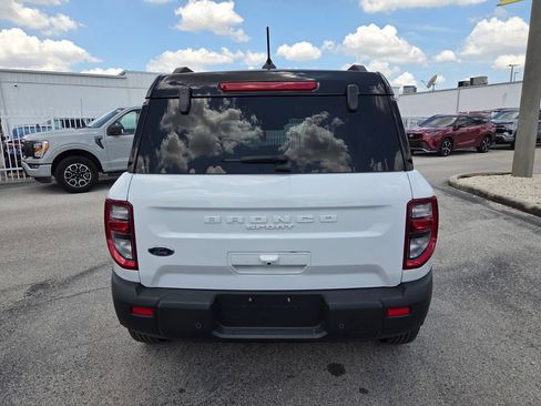 Used 2025 Ford Bronco Sport Outer Banks w/ Outer Banks Tech Package+ AWD/4WD image 13