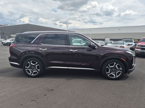 Used 2023 Hyundai Palisade Limited w/ Cargo Package AWD/4WD image 7