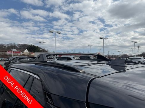 Used 2022 Toyota RAV4 SE w/ Convenience Package image 34