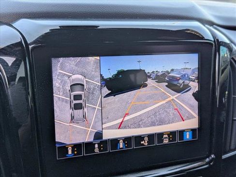 Used 2024 Chevrolet Traverse High Country FWD image 14