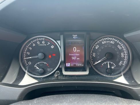 Used 2021 Toyota Tacoma TRD Off-Road w/ Technology Package AWD/4WD image 20