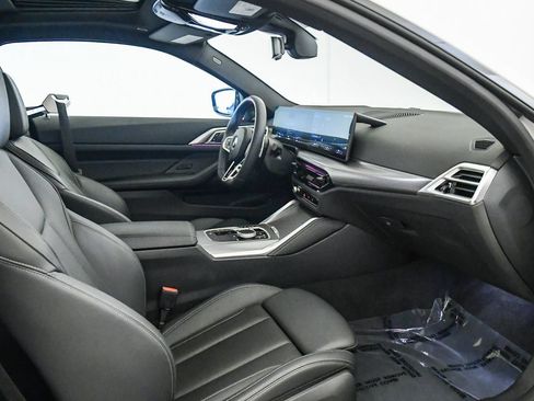 Used 2025 BMW M440i Coupe w/ Premium Package RWD image 19