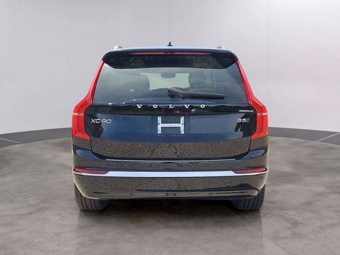 Used 2024 Volvo XC90 B5 Plus w/ Protection Package Premier AWD/4WD image 5