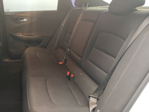 Used 2020 Chevrolet Malibu LT FWD image 18