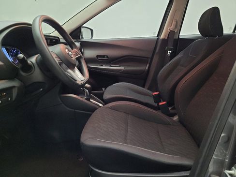 Used 2021 Nissan Kicks S FWD image 17