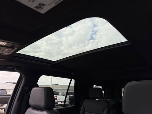 Used 2023 Chevrolet Tahoe Z71 image 23