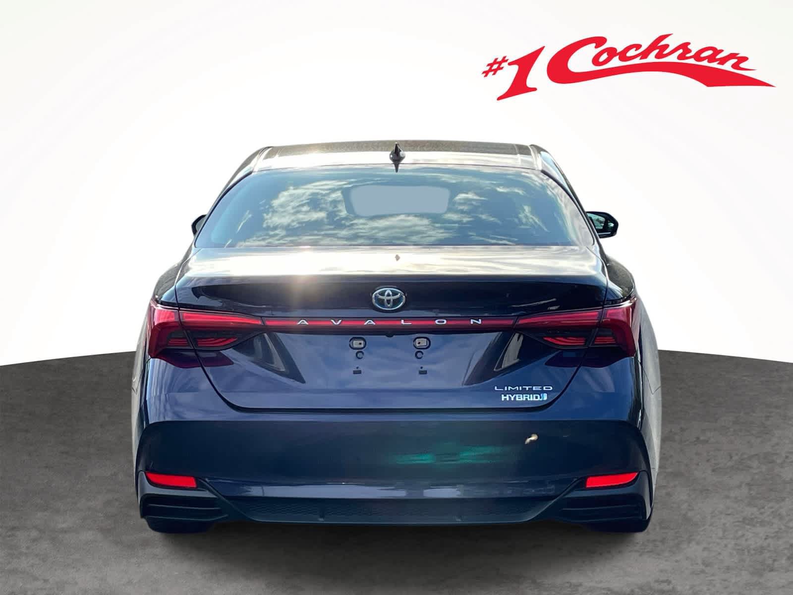 Used 2021 Toyota Avalon Limited FWD image 8