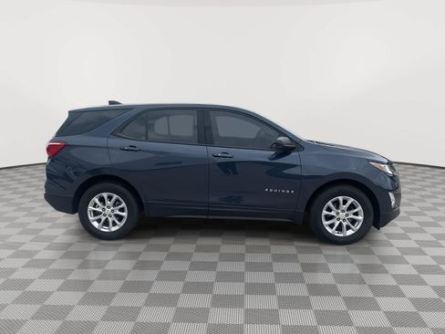 Used 2018 Chevrolet Equinox LS FWD image 13