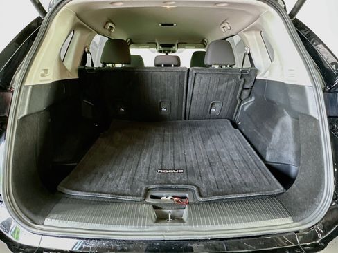 Used 2025 Nissan Rogue SV AWD/4WD image 27