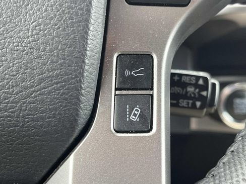 Used 2023 Toyota Tacoma SR5 w/ Technology Package image 28