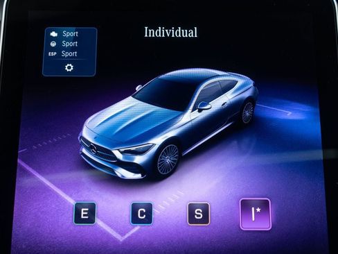 Used 2025 Mercedes-Benz CLE 300 4MATIC Coupe image 25