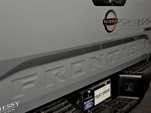 Used 2023 Nissan Frontier PRO-4X w/ Pro-4X Premium Package image 31