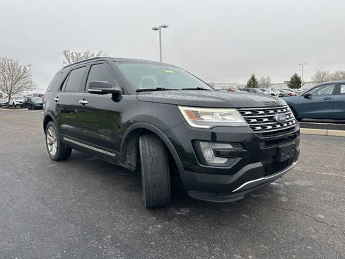 Used 2017 Ford Explorer Limited image 13