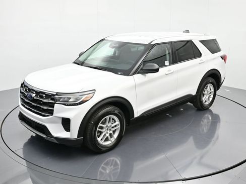 New 2026 Ford Explorer Active image 10
