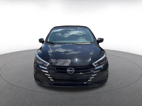 Used 2025 Nissan Versa SV FWD image 5