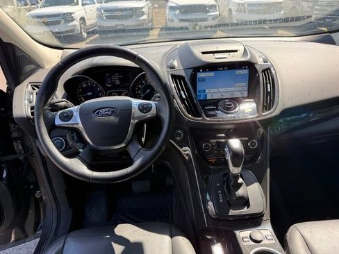 Used 2016 Ford Escape Titanium w/ Equipment Group 301A AWD/4WD image 19