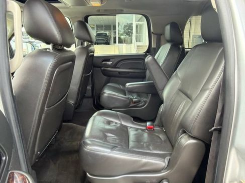 Used 2014 GMC Yukon XL Denali AWD/4WD image 25