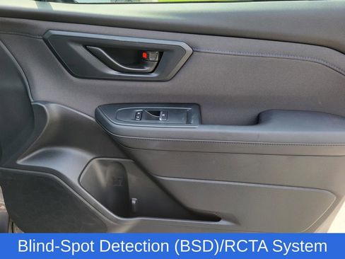 Certified 2025 Subaru Forester Premium image 7