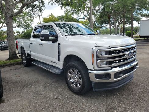 Used 2023 Ford F350 Lariat w/ Chrome Package AWD/4WD image 2