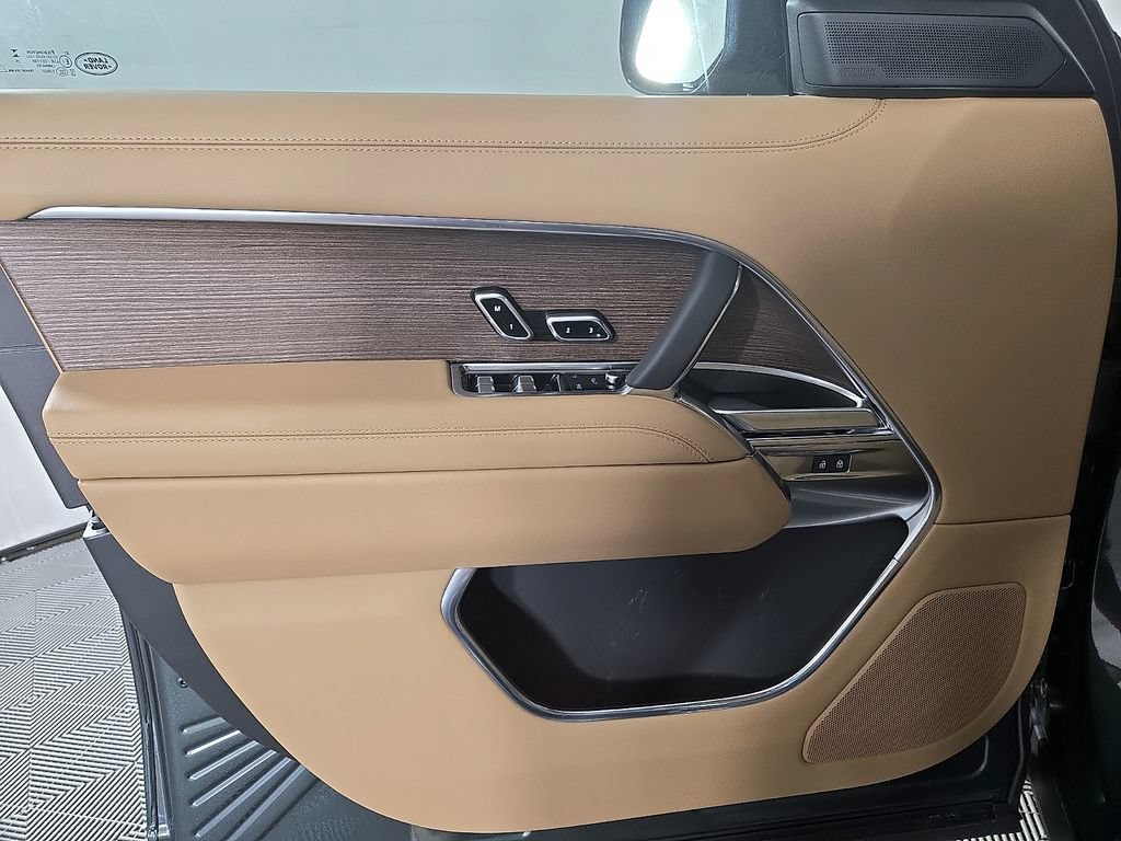 New 2026 Land Rover Range Rover SE AWD/4WD image 12