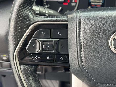 Used 2022 Toyota Tundra Limited image 11