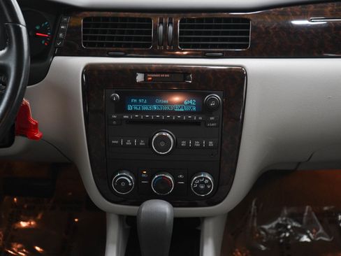 Used 2014 Chevrolet Impala Limited LS FWD image 15