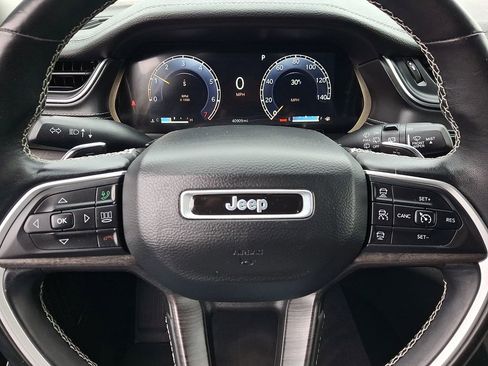 Used 2022 Jeep Grand Cherokee L Limited image 26