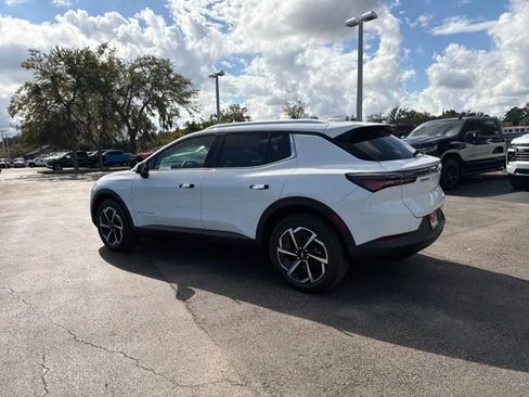 New 2026 Chevrolet Equinox EV LT image 7