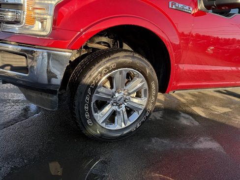 Used 2018 Ford F150 Lariat w/ Equipment Group 502A Luxury image 9