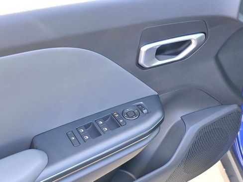 Used 2025 Kia K4 LXS FWD image 19