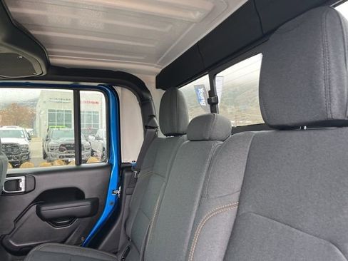 New 2026 Jeep Gladiator Sport image 18