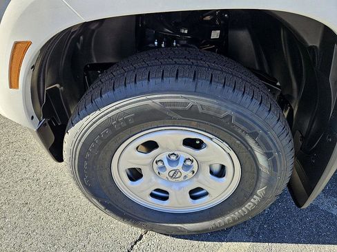 New 2026 Nissan Frontier S image 17