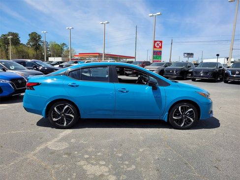 New 2025 Nissan Versa SR w/ Trunk Package image 11