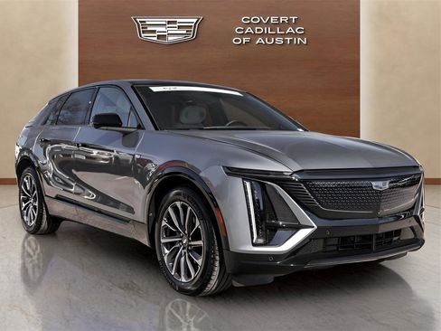 Certified 2024 Cadillac Lyriq Sport image 6