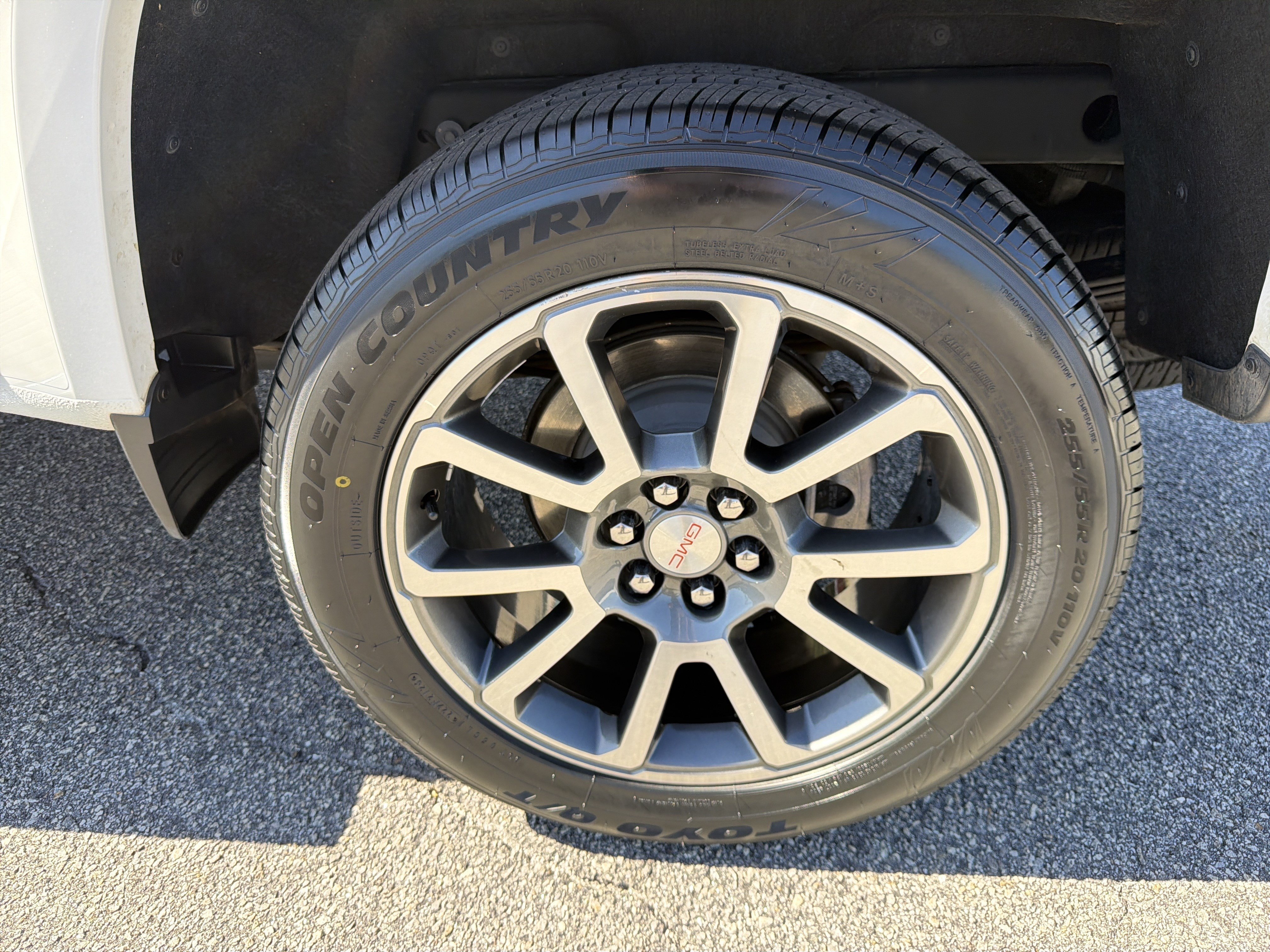 Used 2021 GMC Canyon Denali RWD image 29