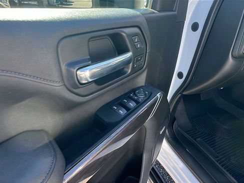 Certified 2022 Chevrolet Silverado 2500 LTZ w/ LTZ Plus Package image 12