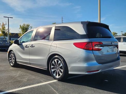Used 2021 Honda Odyssey EX-L image 3