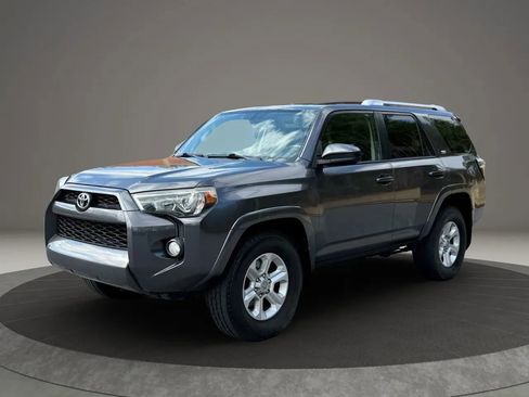 Used 2015 Toyota 4Runner SR5 image 1
